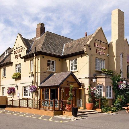 Premier Inn Portsmouth North Harbour Buitenkant foto