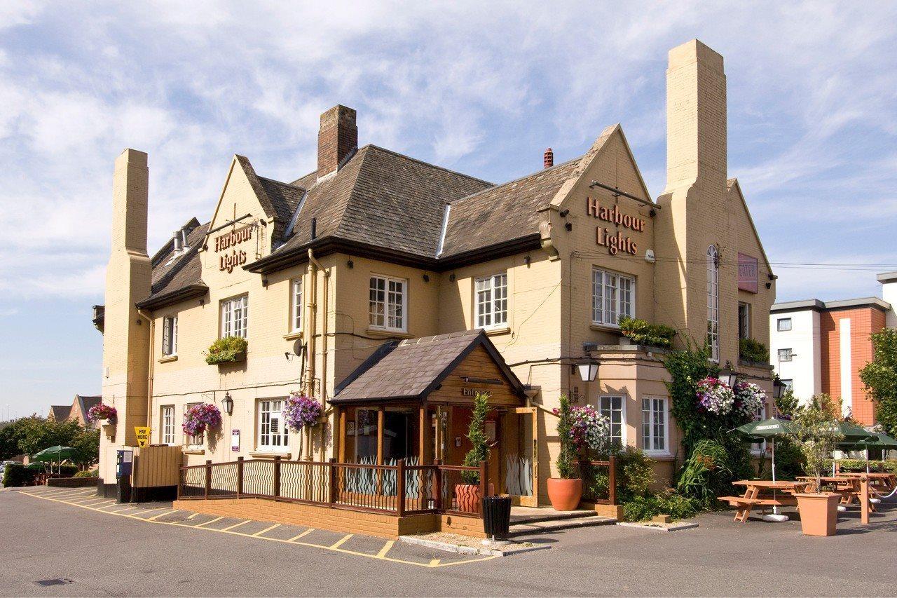 Premier Inn Portsmouth North Harbour Buitenkant foto