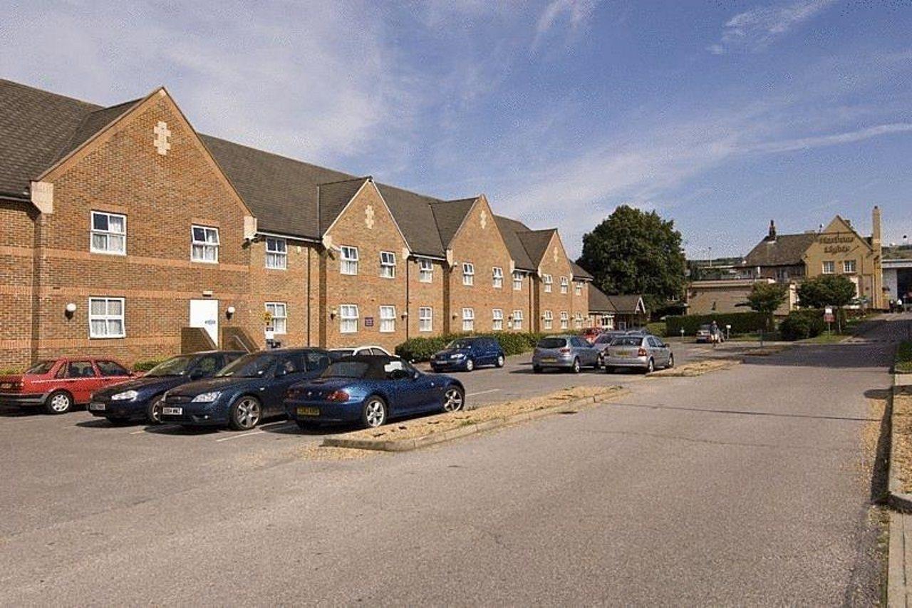Premier Inn Portsmouth North Harbour Buitenkant foto