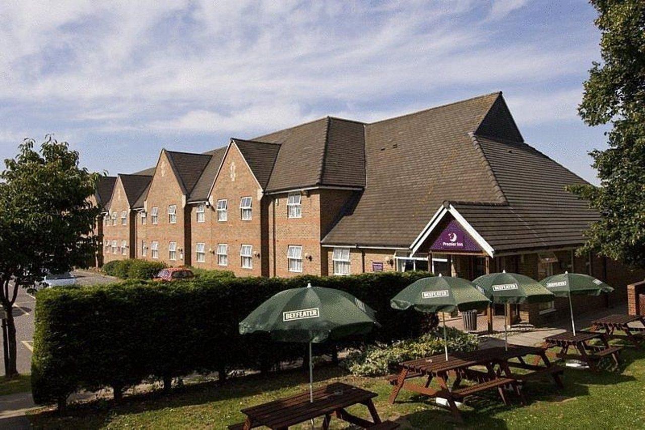 Premier Inn Portsmouth North Harbour Buitenkant foto
